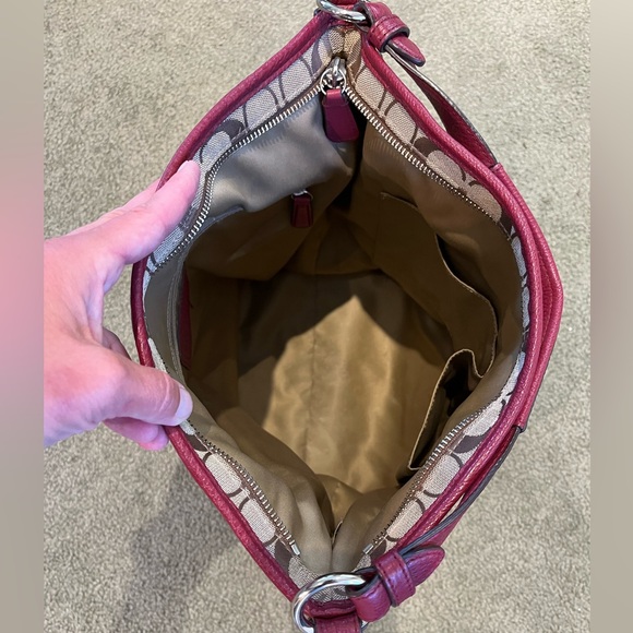 Authentic COACH Park Signature Hobo Red/Khaki/ Crimson Shoulder Bag - Picture 6 of 7